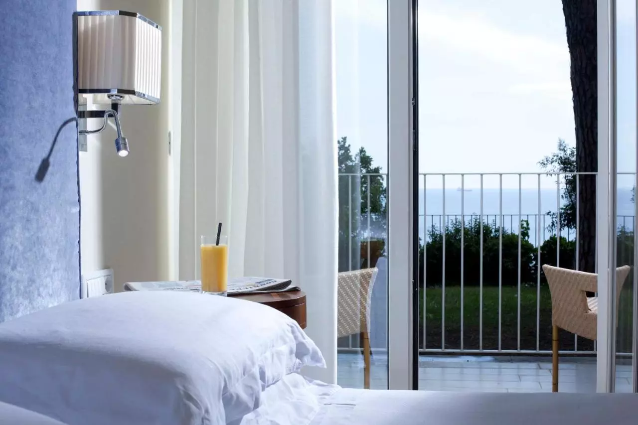 hotel riviera & maximilian's trieste